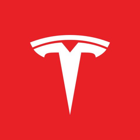 Tesla Autopilot Dolunay&#039;ı Trafik Lambası Olarak Algılıyor